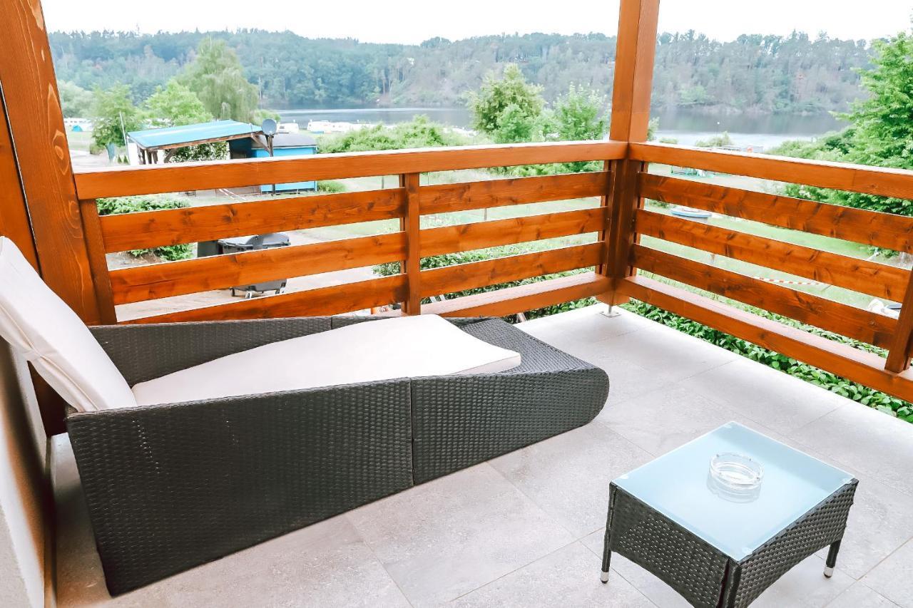 Chaty A Apartmany Hracholusky Kemp Kosatka Pnovany Exterior foto