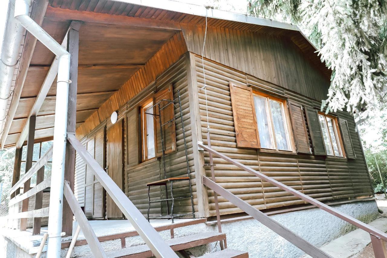 Chaty A Apartmany Hracholusky Kemp Kosatka Pnovany Exterior foto