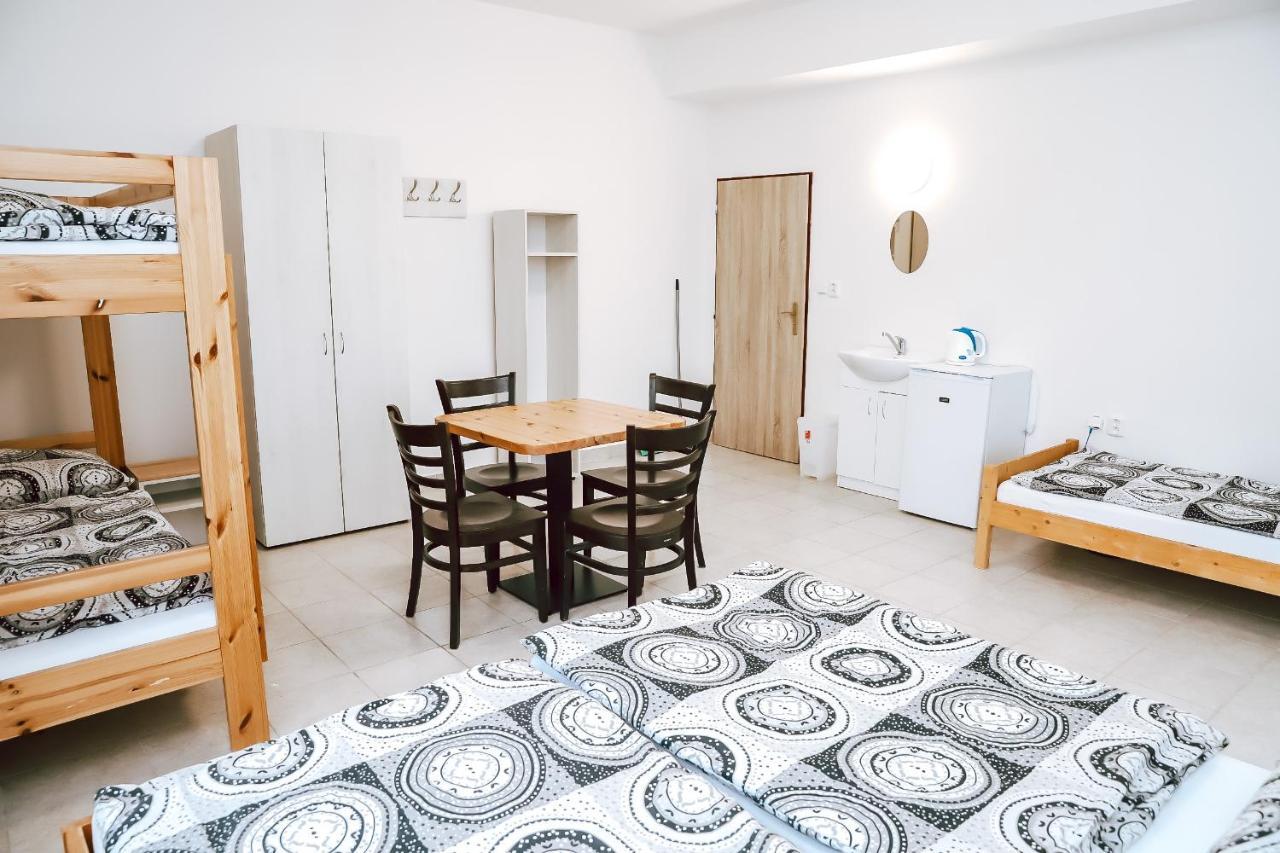 Chaty A Apartmany Hracholusky Kemp Kosatka Pnovany Exterior foto