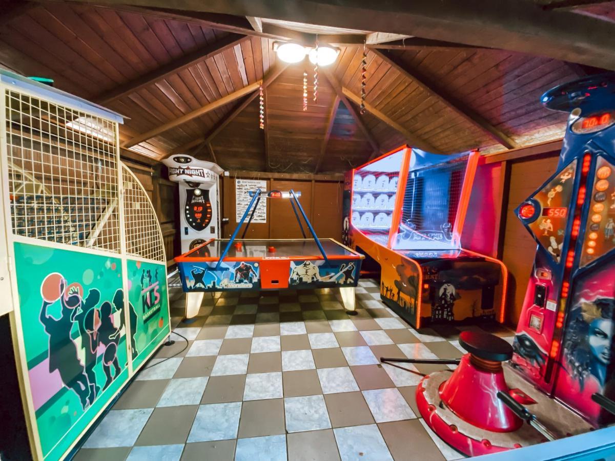 Chaty A Apartmany Hracholusky Kemp Kosatka Pnovany Exterior foto