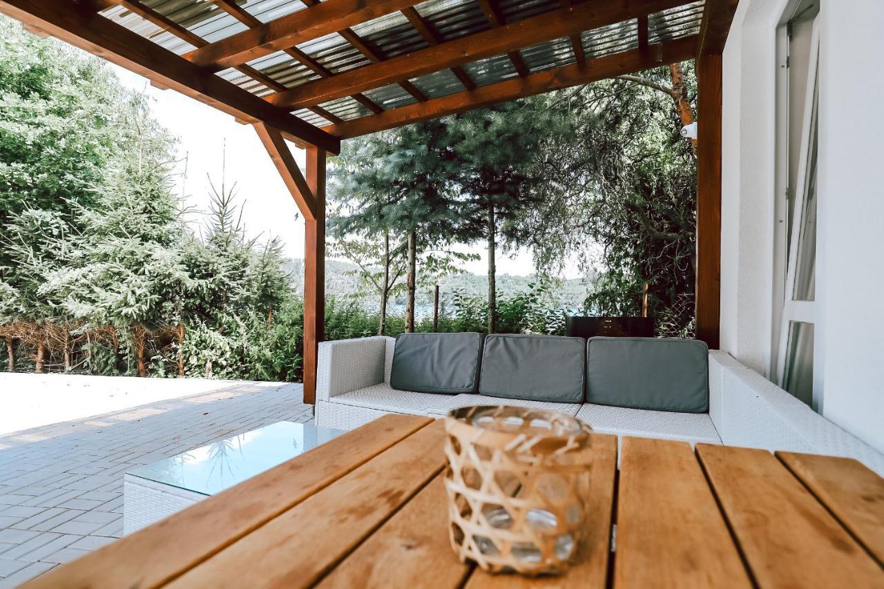 Chaty A Apartmany Hracholusky Kemp Kosatka Pnovany Exterior foto