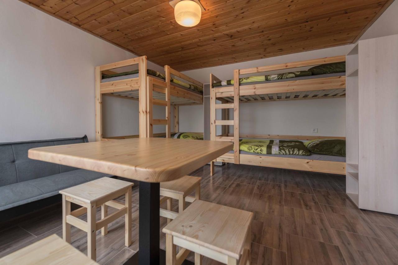 Chaty A Apartmany Hracholusky Kemp Kosatka Pnovany Exterior foto